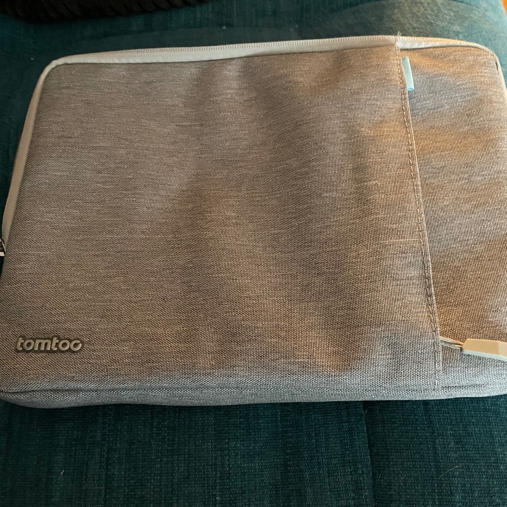 Tomtoo 12 inch padded laptop sleeve